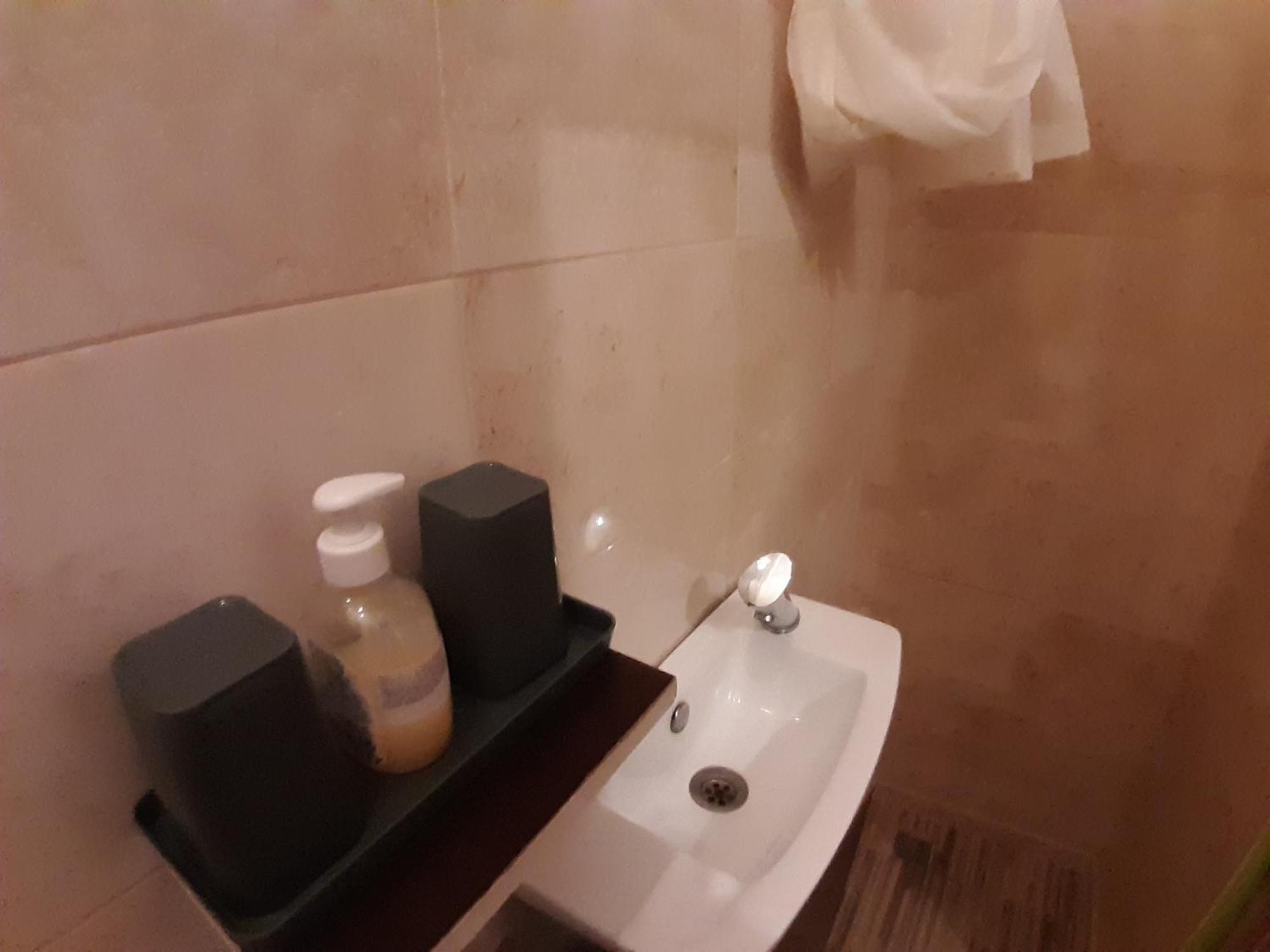 Central Accommodation Budget By Hr ブカレスト エクステリア 写真